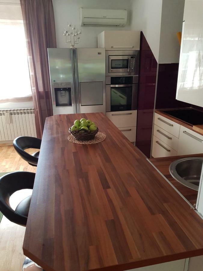 A&T Apartment Zaprešić Екстериор снимка